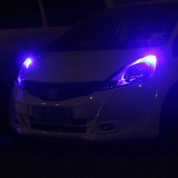 2 PCS T10 / W5W / 168 DC12-24V / 1.8W / 6000K / 140LM Car Clearance Light 4LEDs SMD-3030 Lamp Beads with Decoding & Constant Current (Blue Light) - Image 6