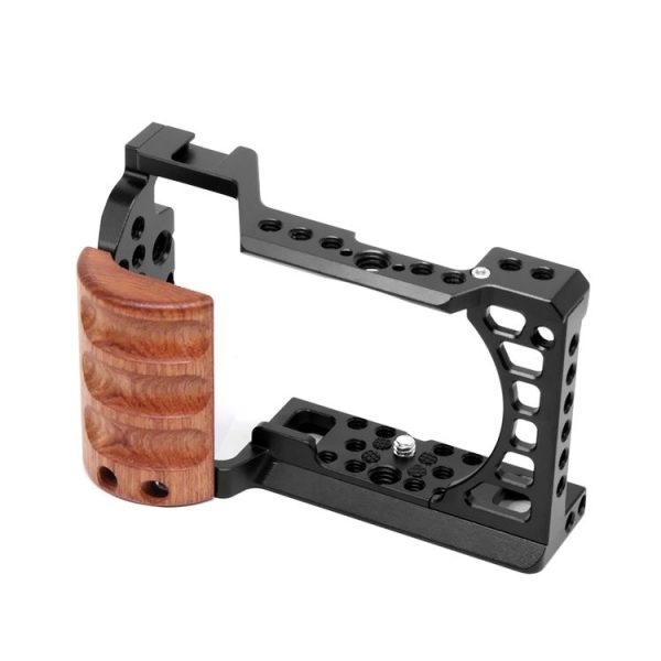 Sony A6400 / A6300 / A6100 / A6000 PULUZ Wood Handle Metal Camera Cage Stabilizer Rig - Image 2