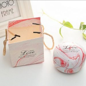 Romantic Valentine Day Candy Box Flat Round Candy Box Jewelry Gift Bird Box Tote Home Garden Festive Party Supplies, Color: Pink (marble)+ tote bag