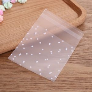 100pcs / Pack Plastic Transparent Cellophane Bags Polka Dot Candy Cookie Gift Bag with DIY Self Adhesive Pouch Celofan Bags for Party, Size: 7x7cm (Transparent)