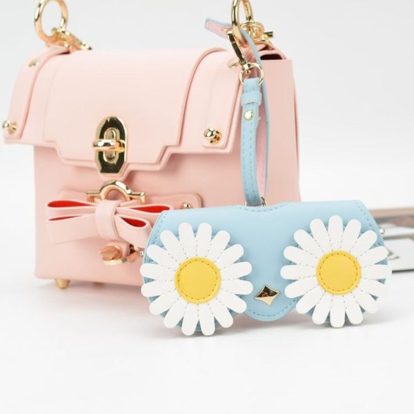 Cute And Funny PU Sunglasses Case Portable Glasses Case With Hanging Buckle, Colour: Snake Pattern Solid Color - Image 6