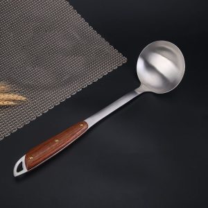 304 Stainless Steel Wooden Handle Kitchenware Home Kitchen Equipment, Style: Soup Spoon
